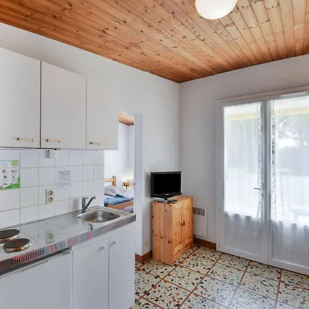 Comfy Holiday In Saint-savinien With Sauna Vakantiehuis Saint-Savinien